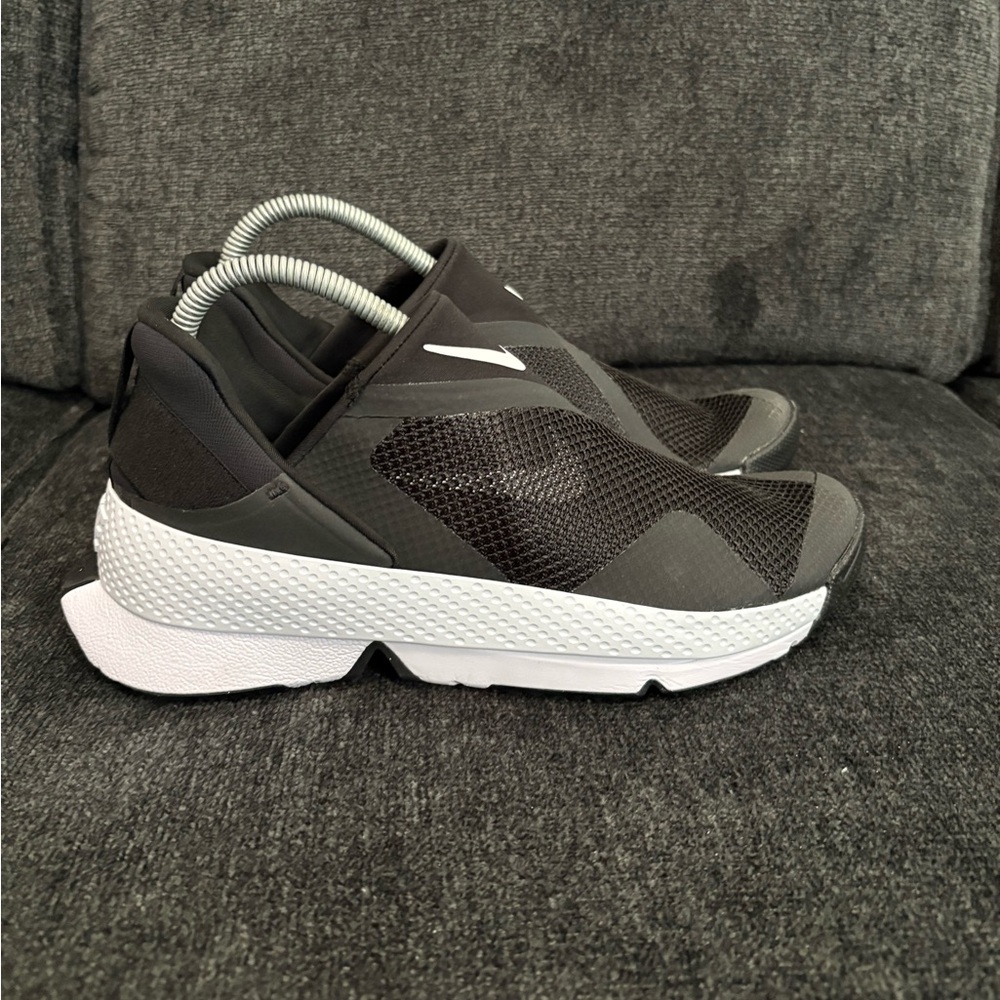 Nike Go FlyEase Triple Black Slip On Shoes DR5540-002 Women's Size 9.5